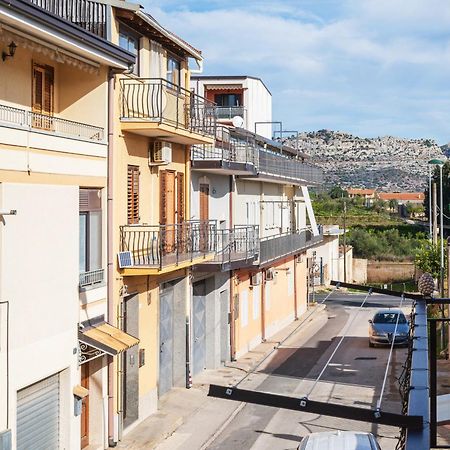 Villa Le Tre Pigne Floridia Esterno foto